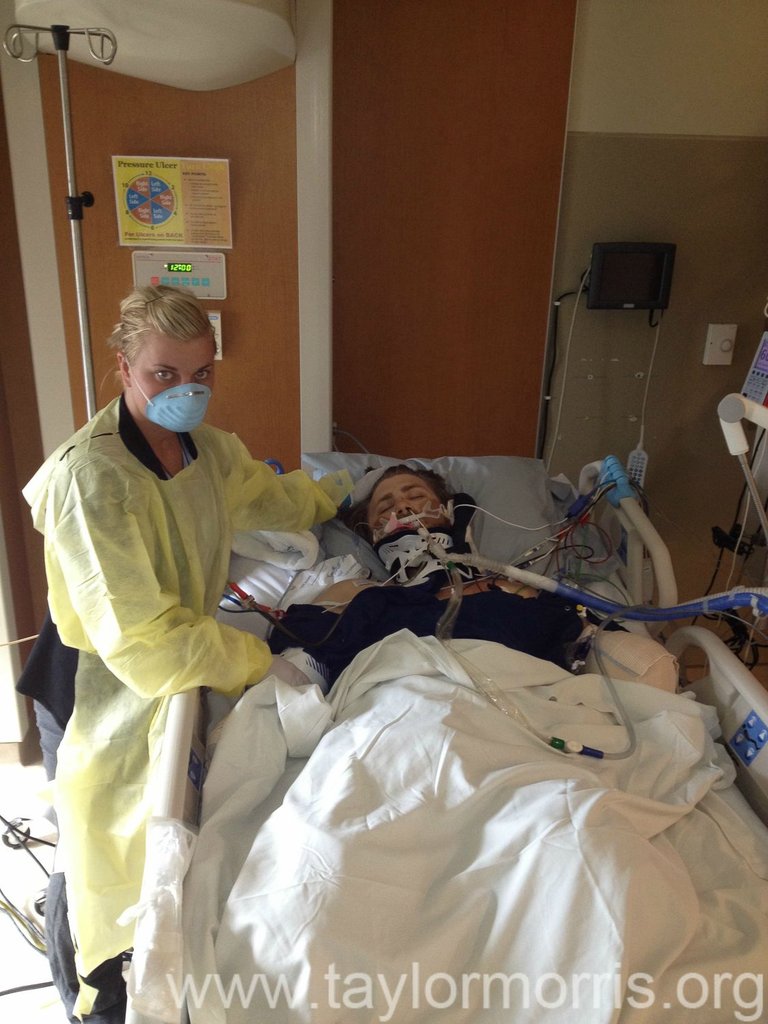 Тэйлор Моррис, сапер ВМС США