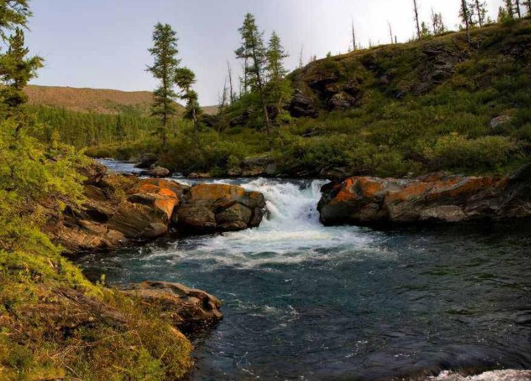 Водопад на реке Лена